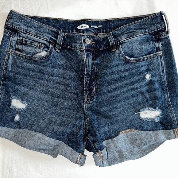 Old Navy Women’s Size 10 Mid Rise Boyfriend Denim Shorts Distressed Cuffed-A145 - Picture 1 of 6